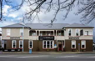 The Brown Pub – absolute gem, multi income strems
