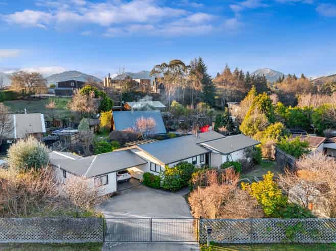 202 Stone Street, Wanaka