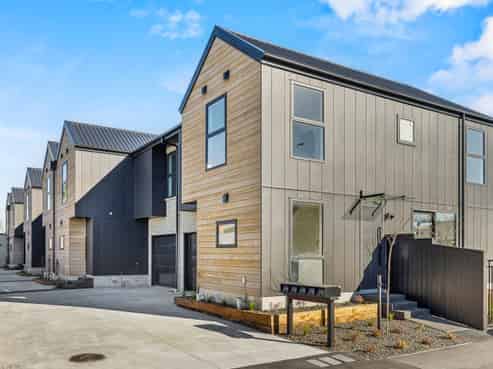 1/102 Warrington Street, Edgeware