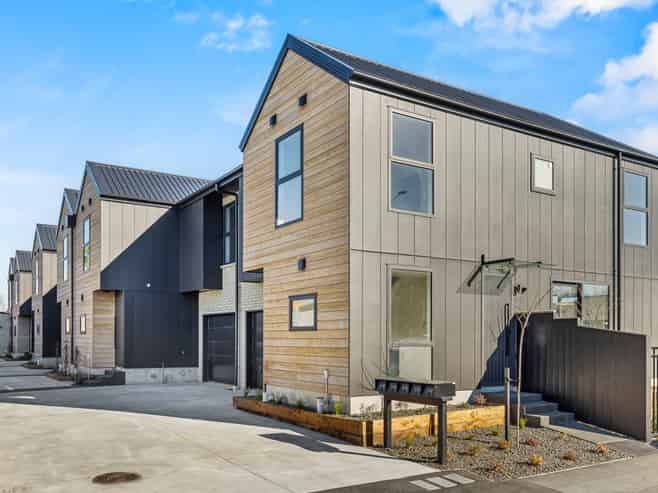 1/102 Warrington Street, Edgeware