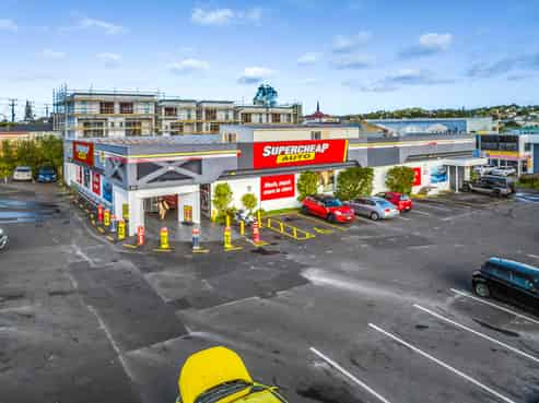 Add-Value Freehold Corner Site