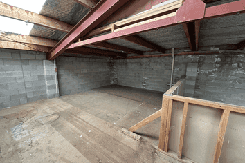 Motivated Vendor – Quality Space - Lease or Buy!