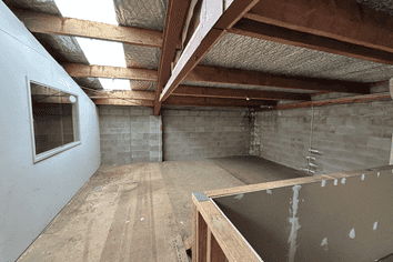 Motivated Vendor – Quality Space - Lease or Buy!