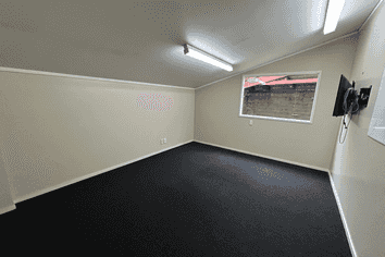 Motivated Vendor – Quality Space - Lease or Buy!
