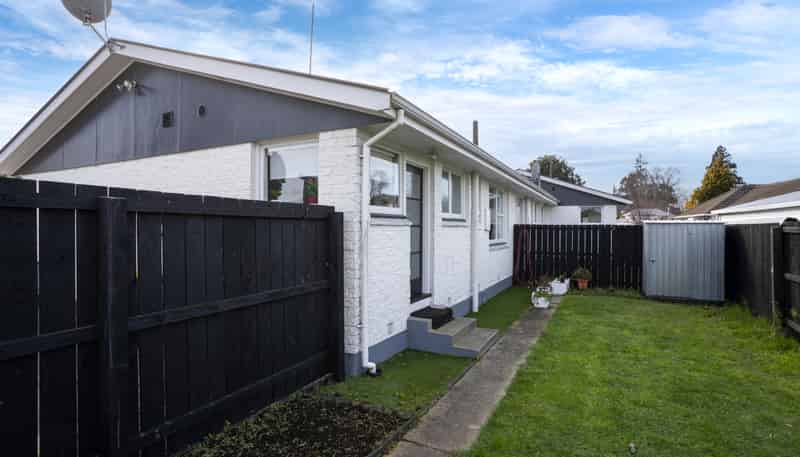 4/37 English Street, Sockburn