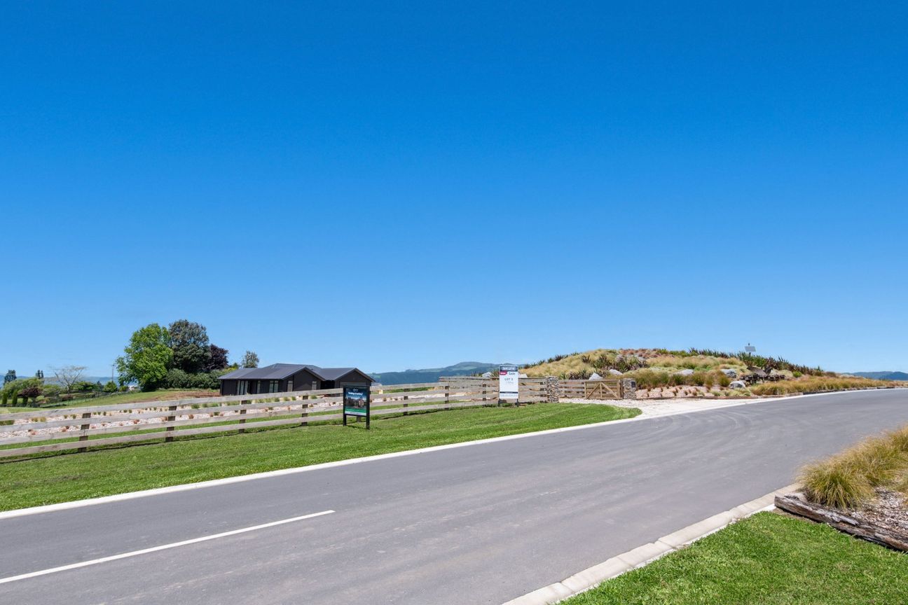 Titles issued - Sections priced from $595,000 - Meer