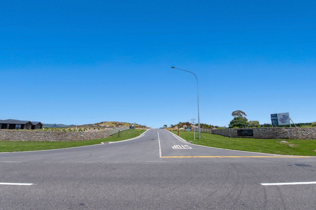 Titles issued - Sections priced from $595,000 - Aanzicht 5