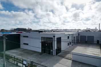 City Fringe - Warehousing With Maximum Versatility