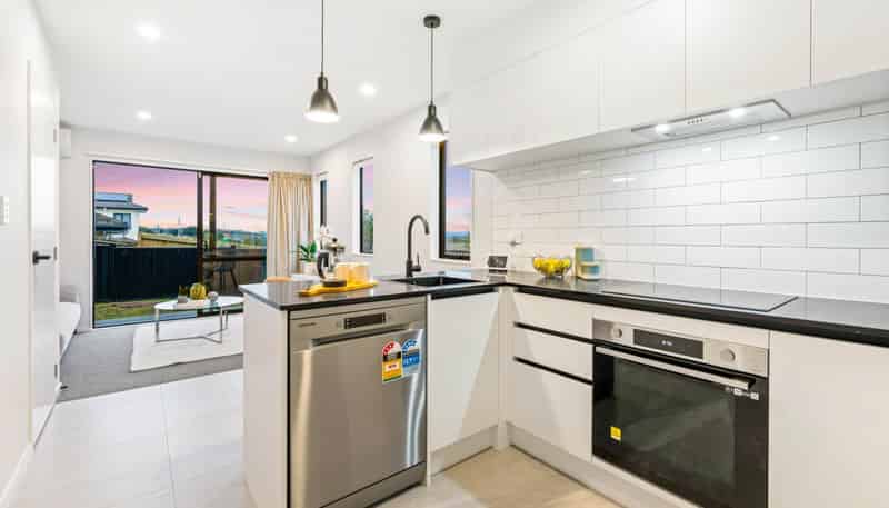 28 Mataara Lane, Manurewa