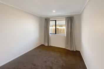 80 Broadway Parade, Rolleston