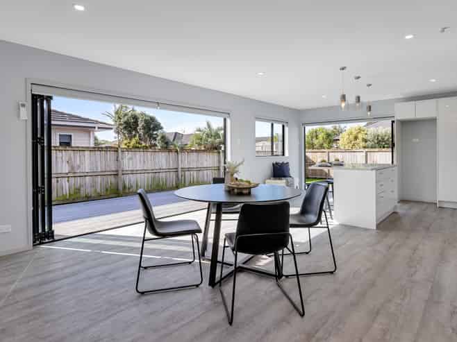 351 One Tree Point Road, One Tree Point
