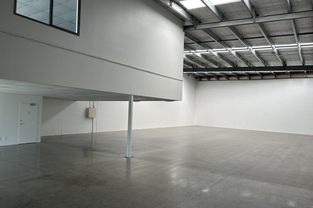 High-exposure Otahuhu industrial unit - Aanzicht 6