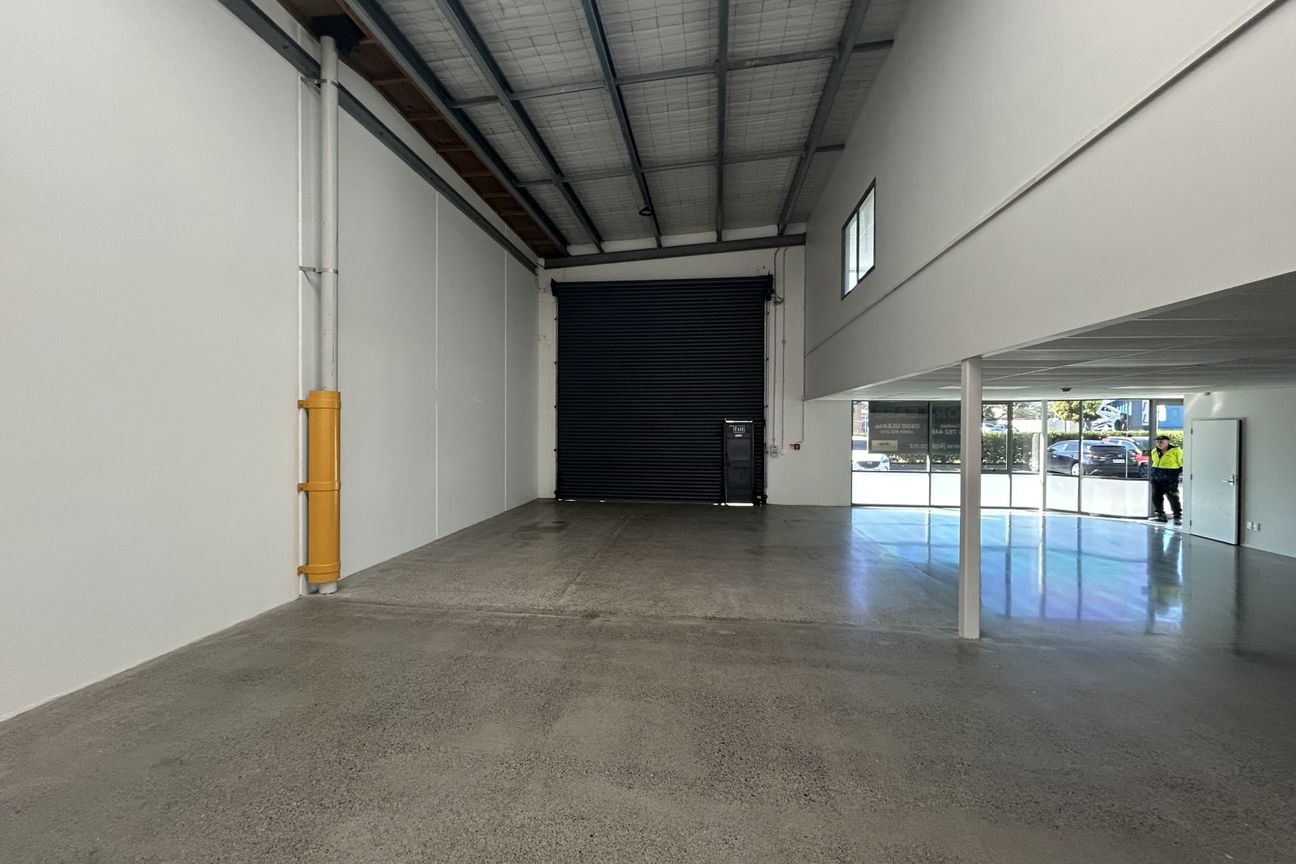 High-exposure Otahuhu industrial unit - Aanzicht 2