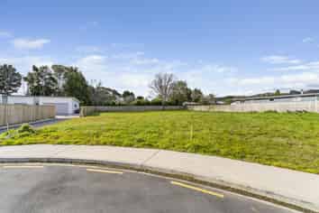 10 Ropata Te Ao Way, Otaki