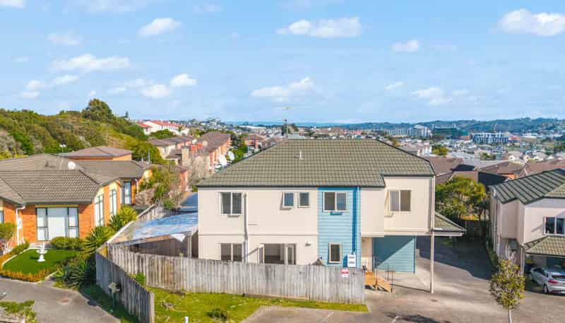 4/9 Sunnydale Place, Oteha