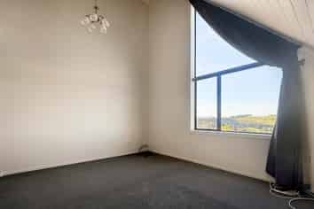 398 Pinnacle Hill Road, Bombay