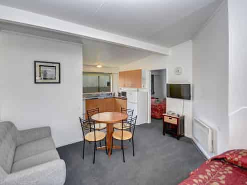 Land & Buildings - 16 Units - George St Dunedin