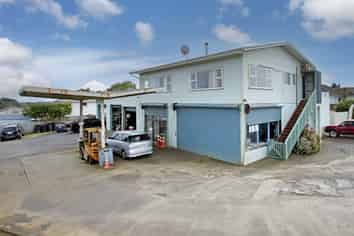 322 Waiuku Road, Puni