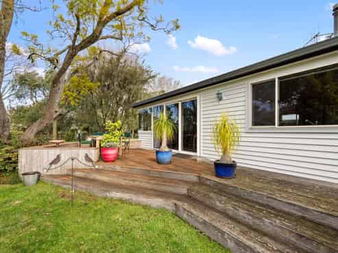 11 Willow Drive, Taradale