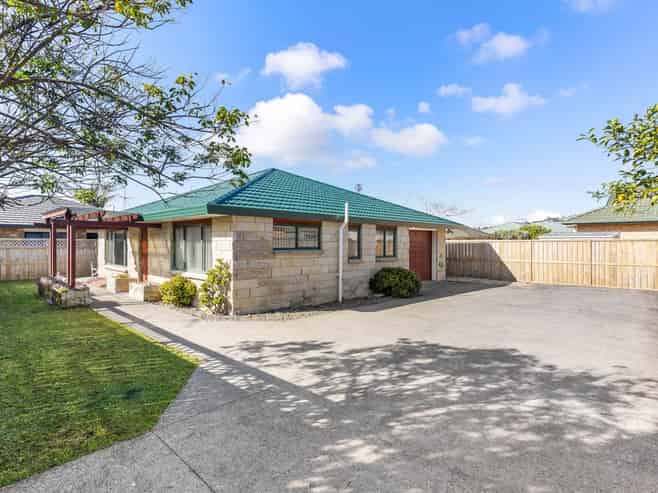 13b Oakwood Place, Pukekohe
