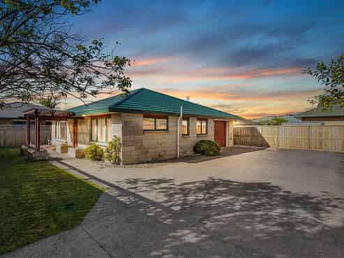 13B Oakwood Place, Pukekohe