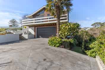 10 Ridge Lane, New Plymouth