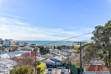 10 Ridge Lane, New Plymouth
