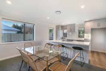 245 Racecourse Road, Allenton