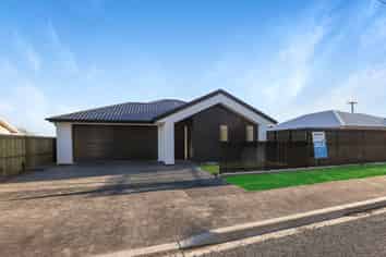 245 Racecourse Road, Allenton