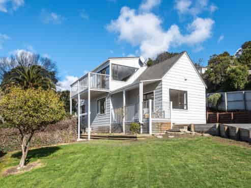 1 Dalgarven Place, Hillsborough