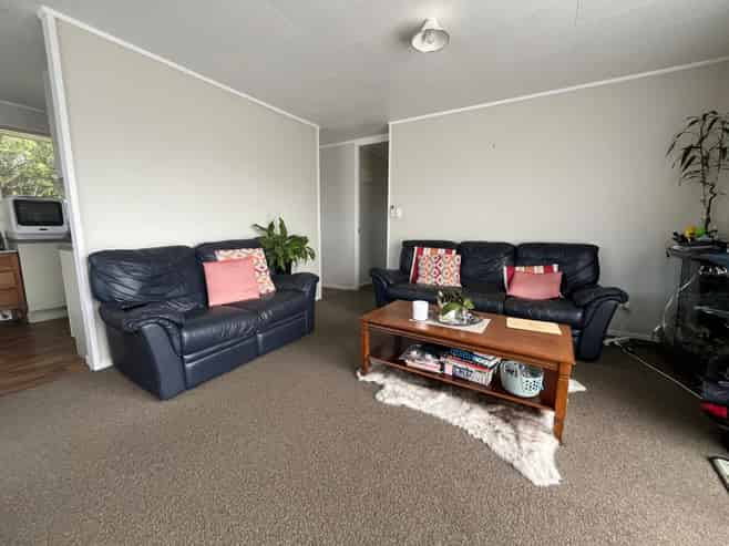 2/22 Nelson Street, Papakura