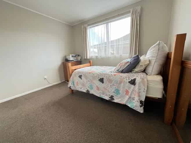 2/22 Nelson Street, Papakura