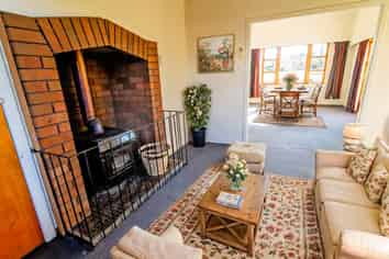 2 and 4 Laura Street, Lumsden
