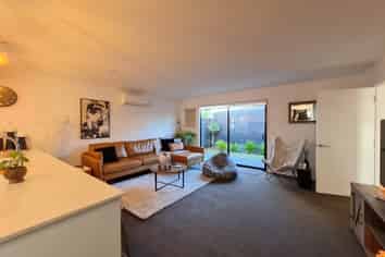 4/242 Edgeware Road, Edgeware