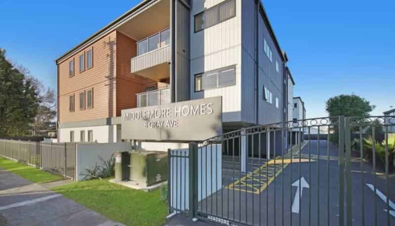 107/8 Gray Avenue, Mangere East