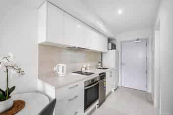 109/8 Gray Avenue, Mangere East