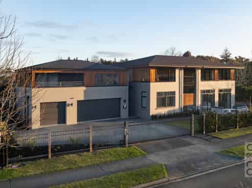 2 Pitoitoi Drive, Riverhead