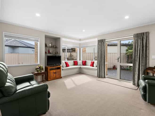 4 Weatherfield Mews, Taradale