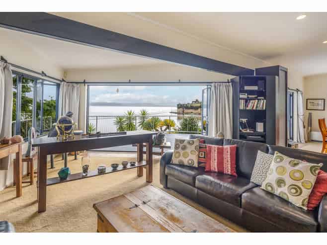 632 Kellys Bay Road, Pouto