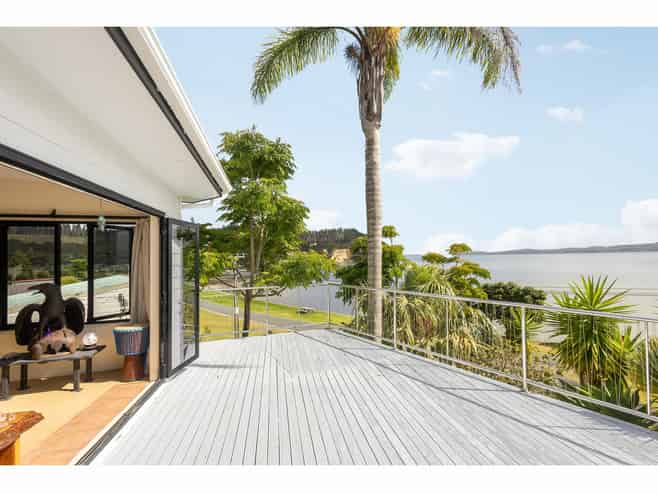 632 Kellys Bay Road, Pouto