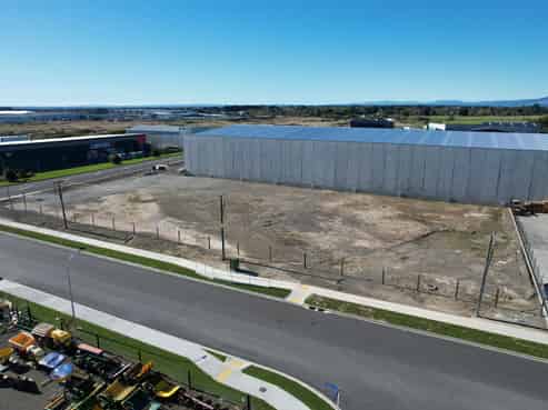 IN THE HEART OF THE CENTRAL DISTRIBUTION HUB