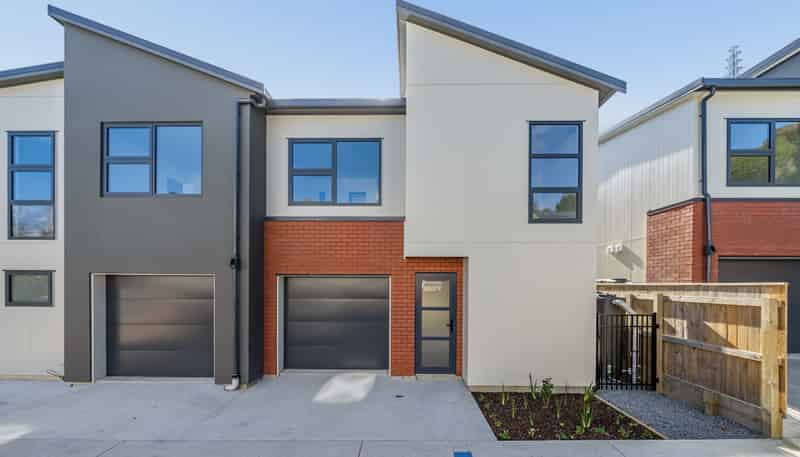 6/60 Akatarawa Road, Brown Owl