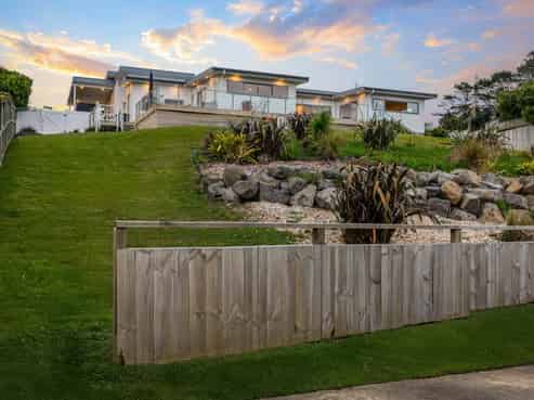 87 Solan Drive, Waimauku