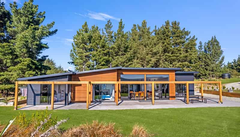 143 Homestead Road, Weston