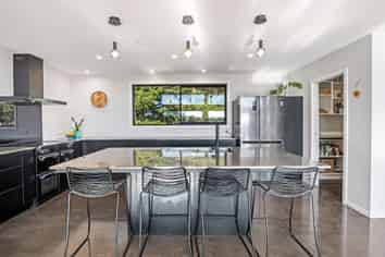 143 Homestead Road, Weston