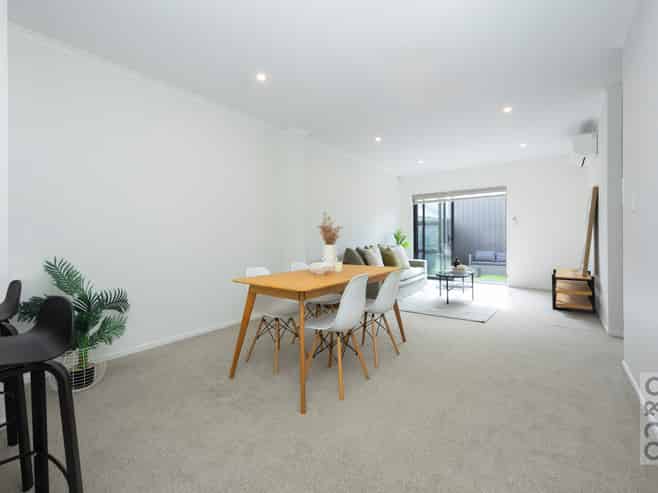 24 Manarini Road, Westgate