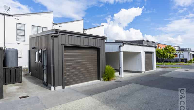 24 Manarini Road, Westgate