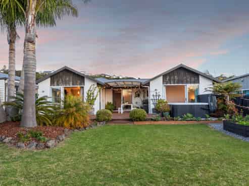 9 Bracken Mews, Pyes Pa
