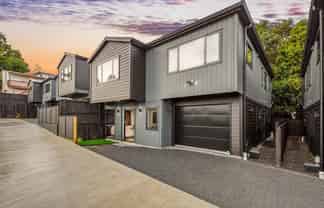 56B Donovan Avenue, Massey