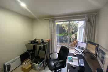 4/6 Islington Aven, New Lynn